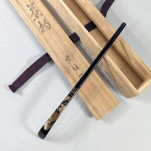 Wajimanuri lacquered chashaku (matcha tea scoop) in original signed wooden case